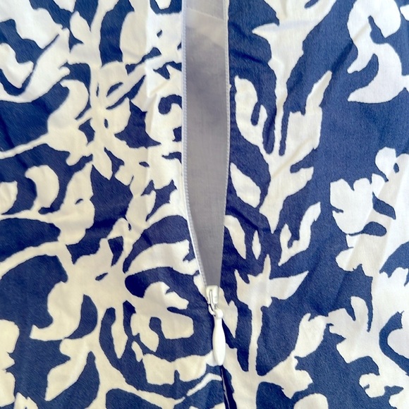 LAND’S END Elegant navy blue and White Floral Dress - Picture 6 of 8